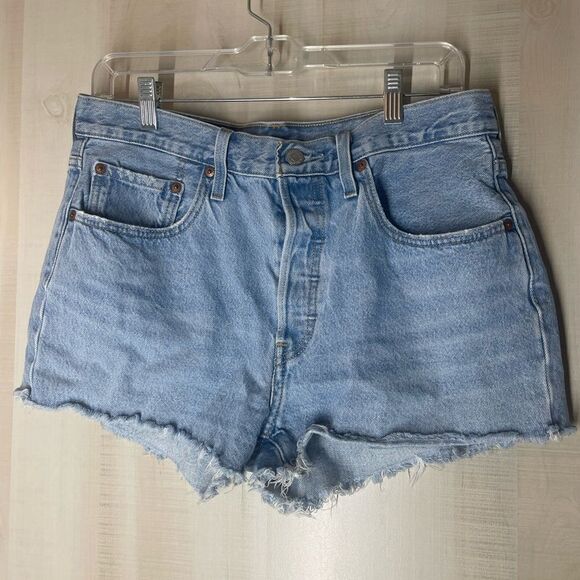 Levi’s 501 button fly cut offs jean denim shorts, size 30 - Picture 3 of 9